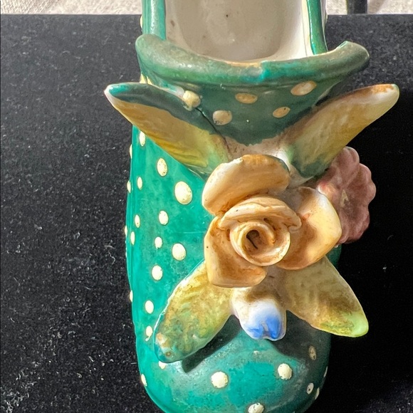 Floral Green Polka Dot Women's Shoe. KK574 - Picture 4 of 4